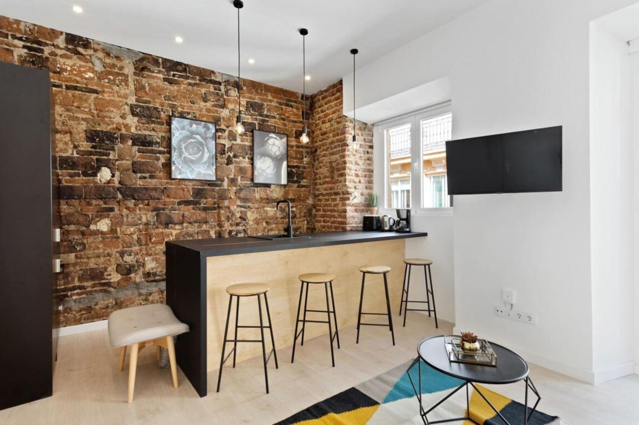 Modern 1 Bedroom Apartment Near Lavapies 马德里 外观 照片